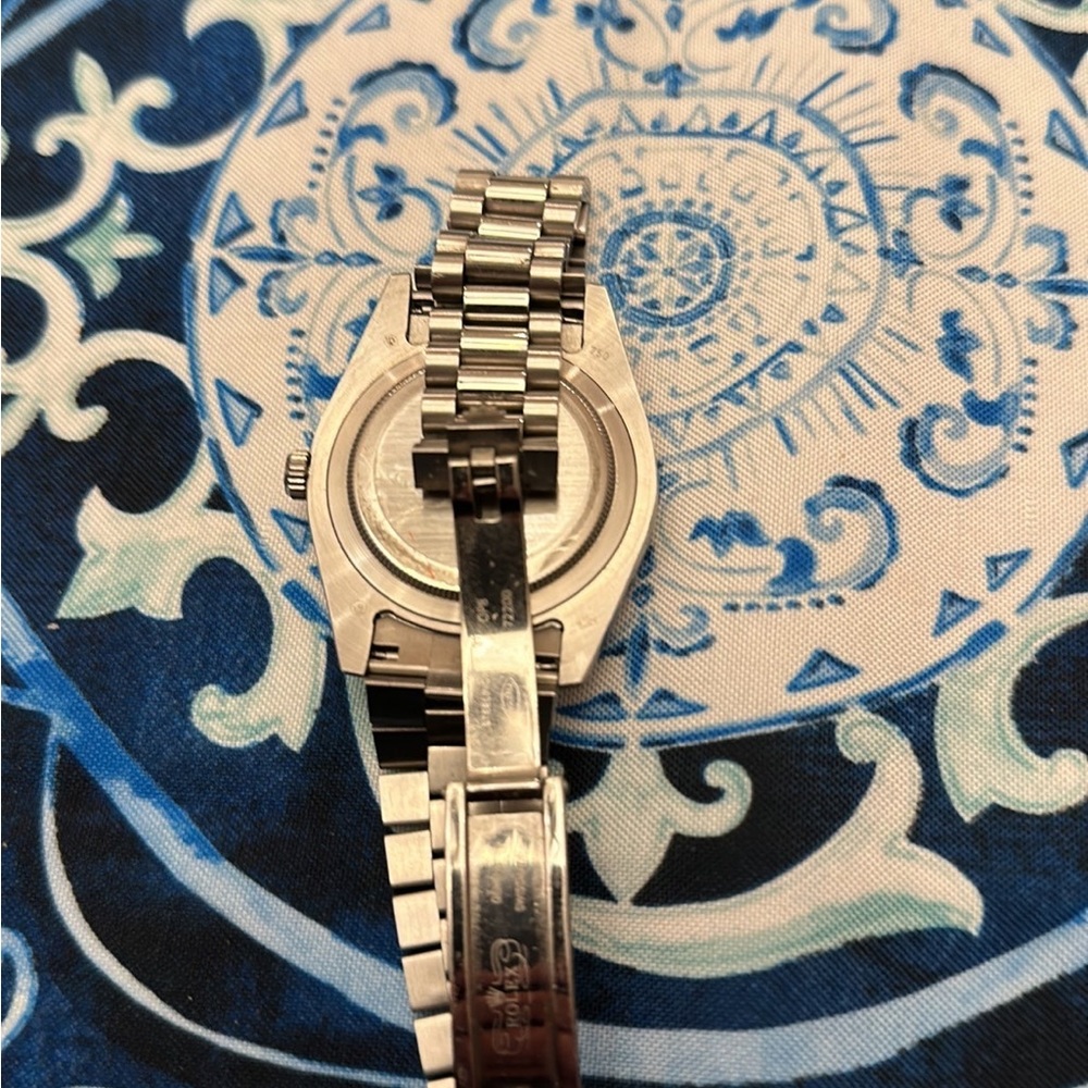Beautiful Swiss movement watch got no use for it
